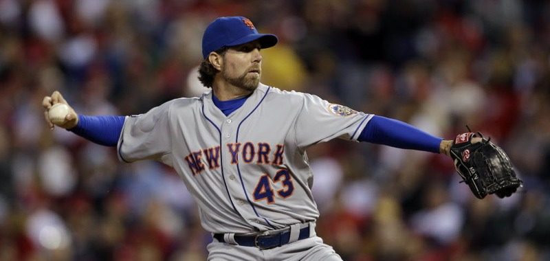 R.A. Dickey of the New York Mets shows his knuckleball magic on the mound. (AP Photo/Matt Slocum)